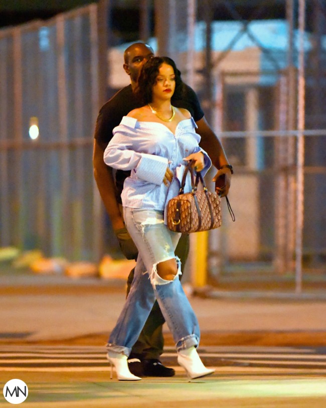 Rihanna pregnancy rumors