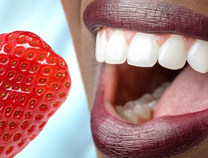 12 foods that naturally whiten your teeth