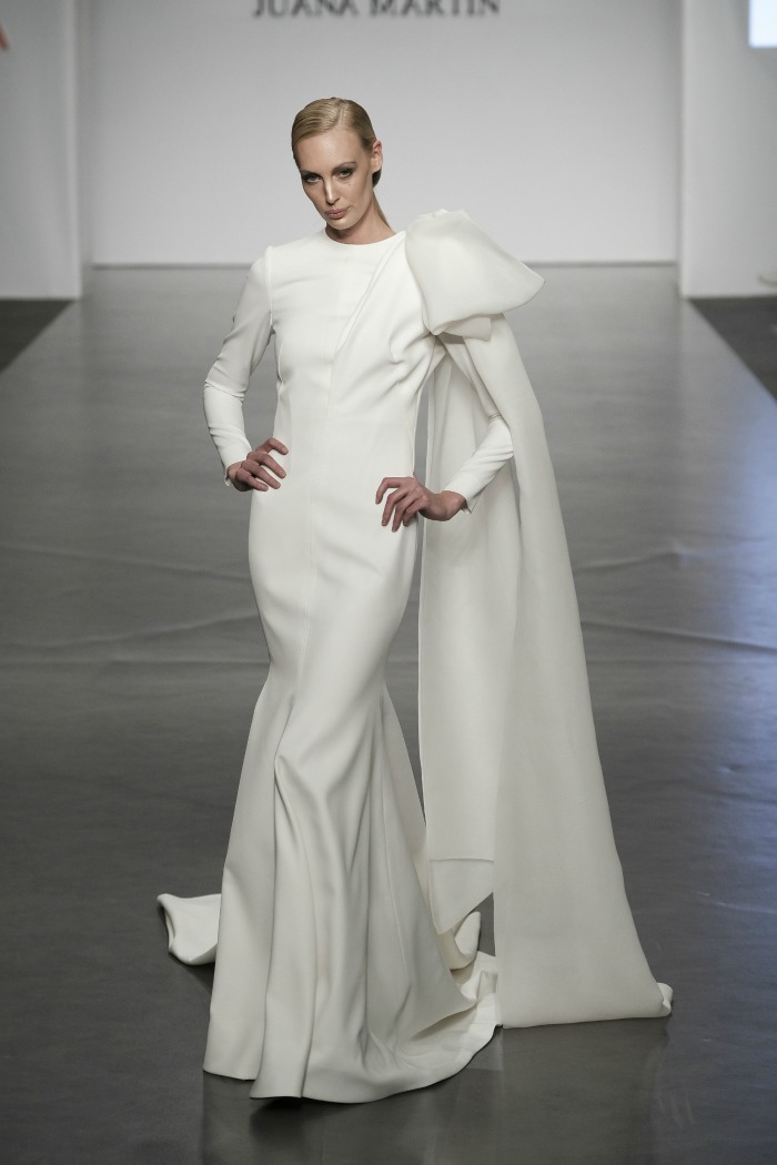 The Most Stunning Weddings Gowns From Madrid Bridal Week - MadameNoire