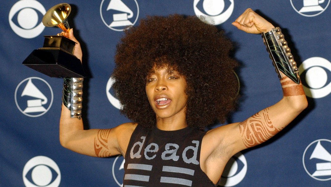 Erykah Badu And 9 Other Black Women Who've Proudly Sported Armpit Hair