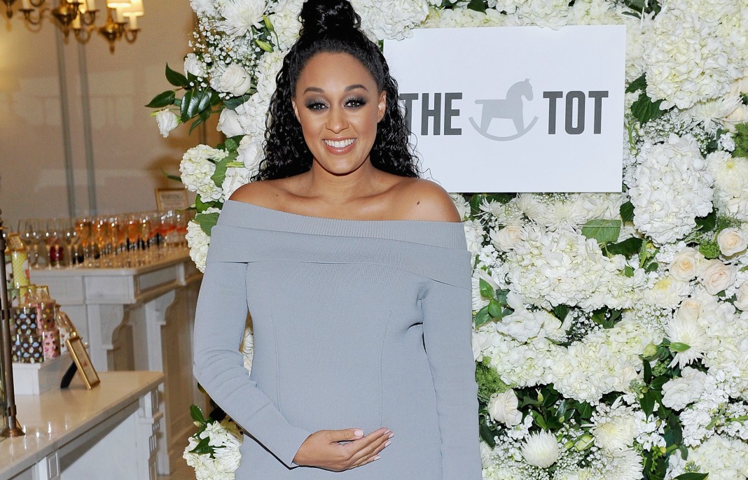 Tia Mowry baby bump