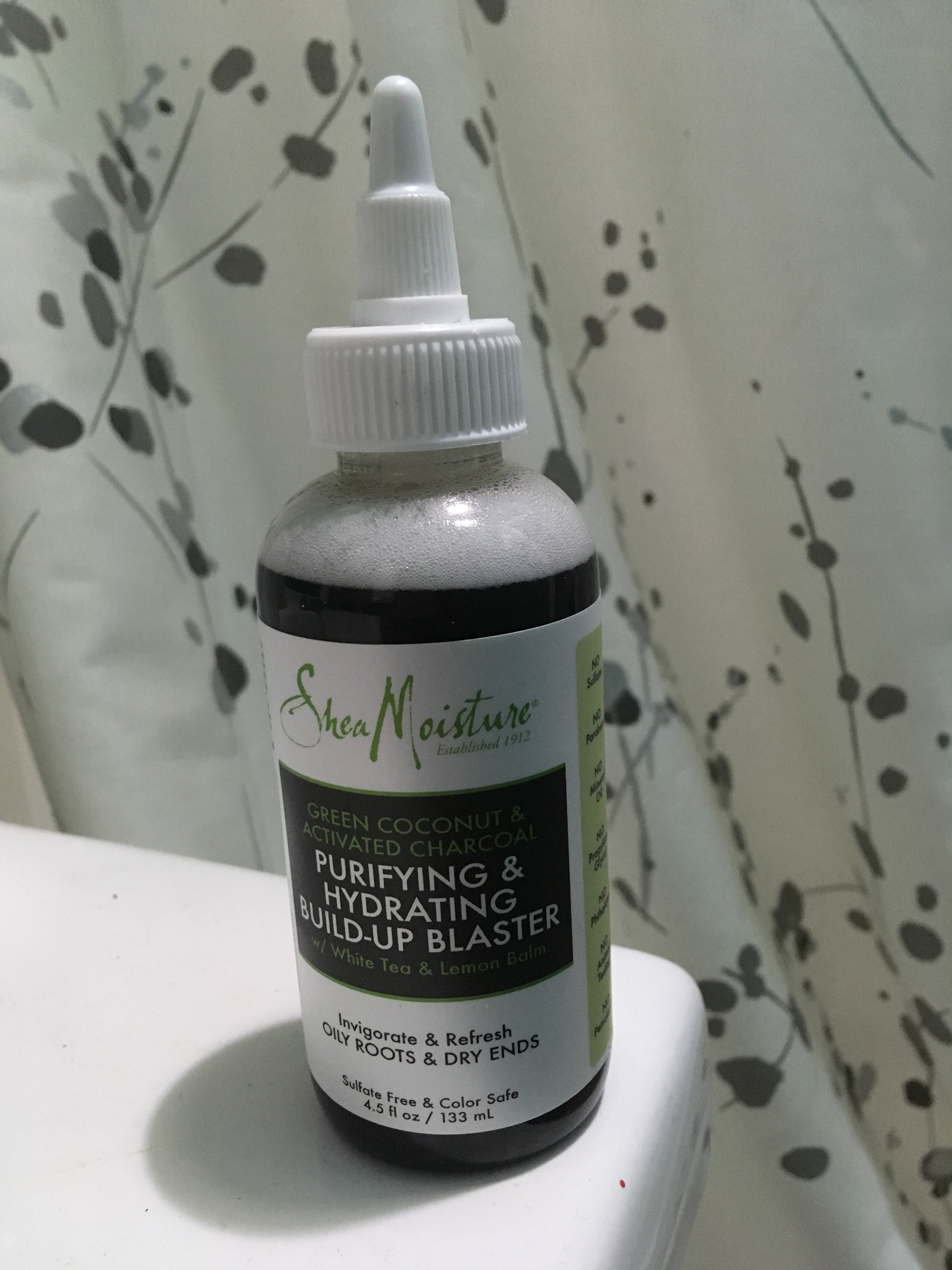 Shea Moisture Green Coconut And Activated Charcoal Purifying And Hydrating Build Up Blaster