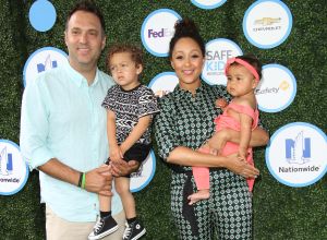 Tamera Mowry and family