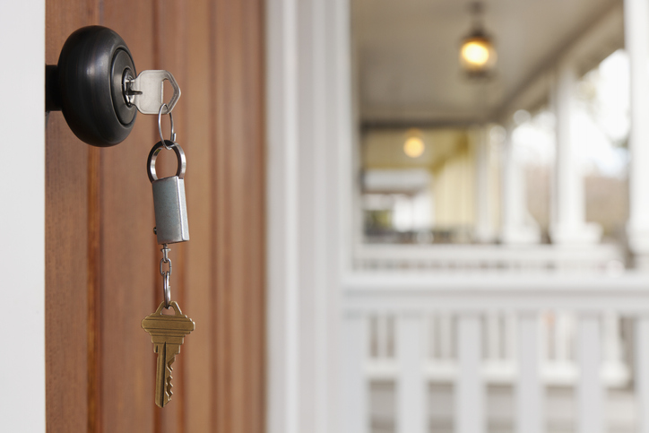 woman living alone safety