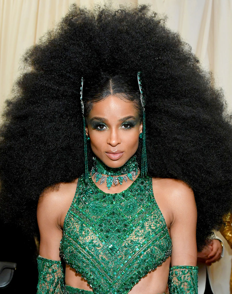 Is That A 4A Curl? Ciara Shows Off Her Natural Hair Texture Post-Wash