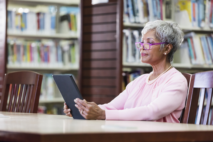 critical mother effect on daughter