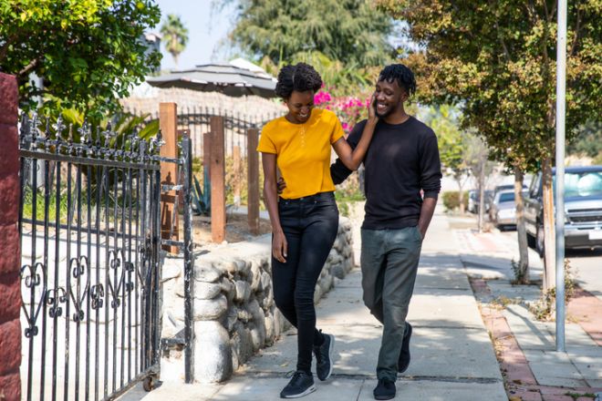 Why You Should Never Date Someone Who Lives On Your Street