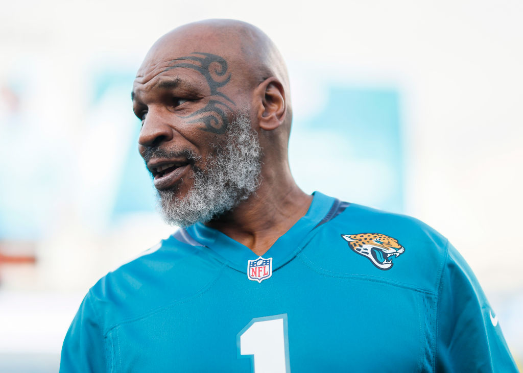 Tennessee Titans v Jacksonville Jaguars