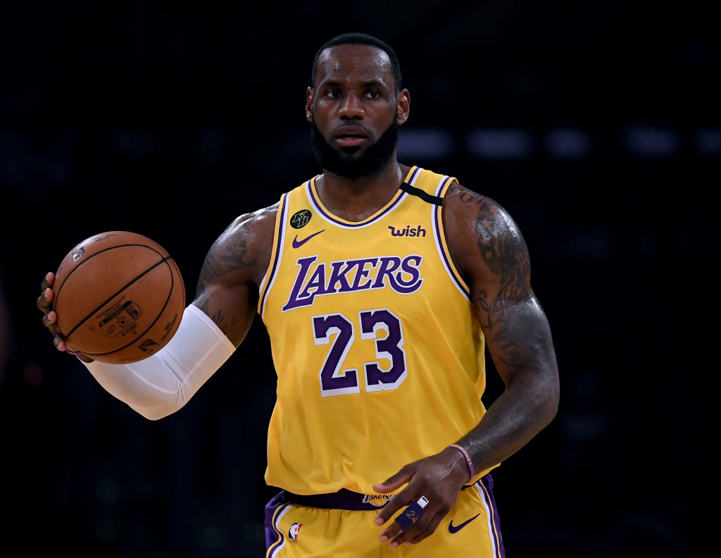 Memphis Grizzlies v Los Angeles Lakers