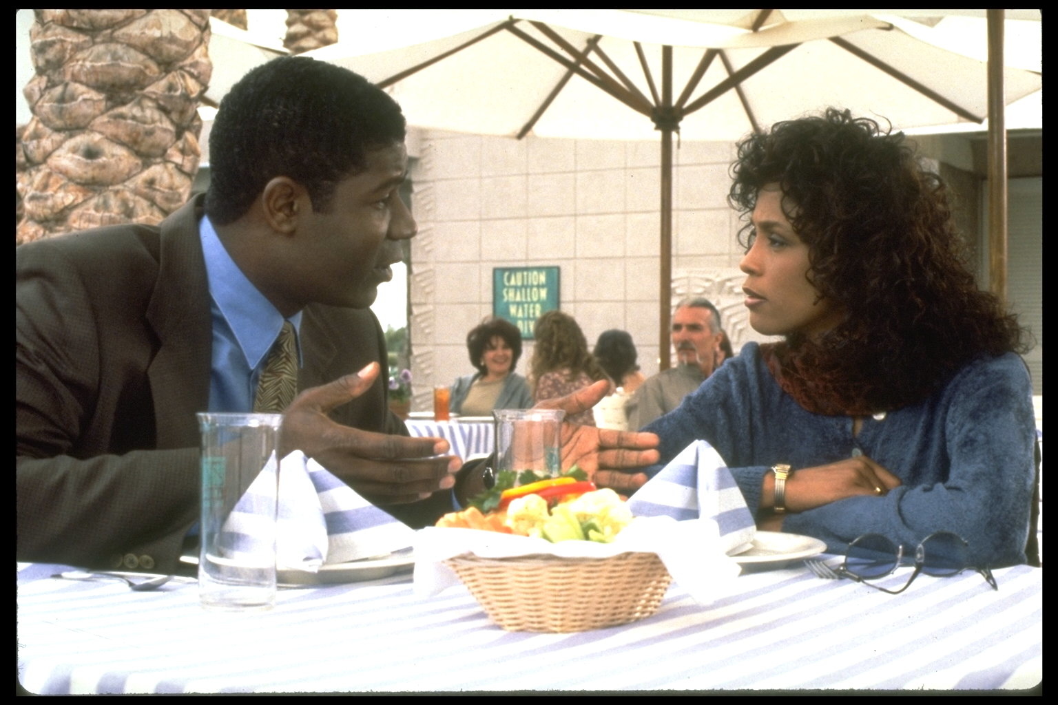 FILM 'WAITING TO EXHALE' BY FOREST WHITAKER