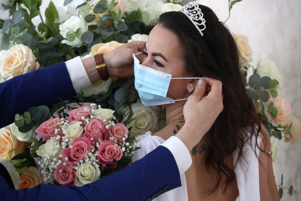 getting married during the pandemic