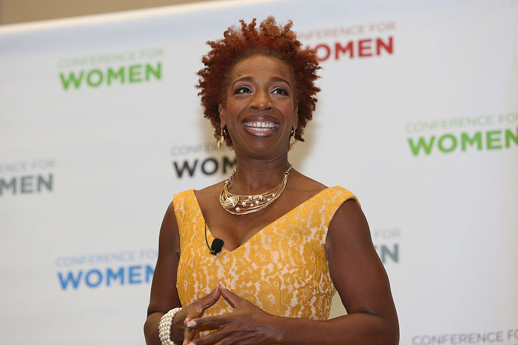 lisa-nichols-engaged-at-54-madamenoire
