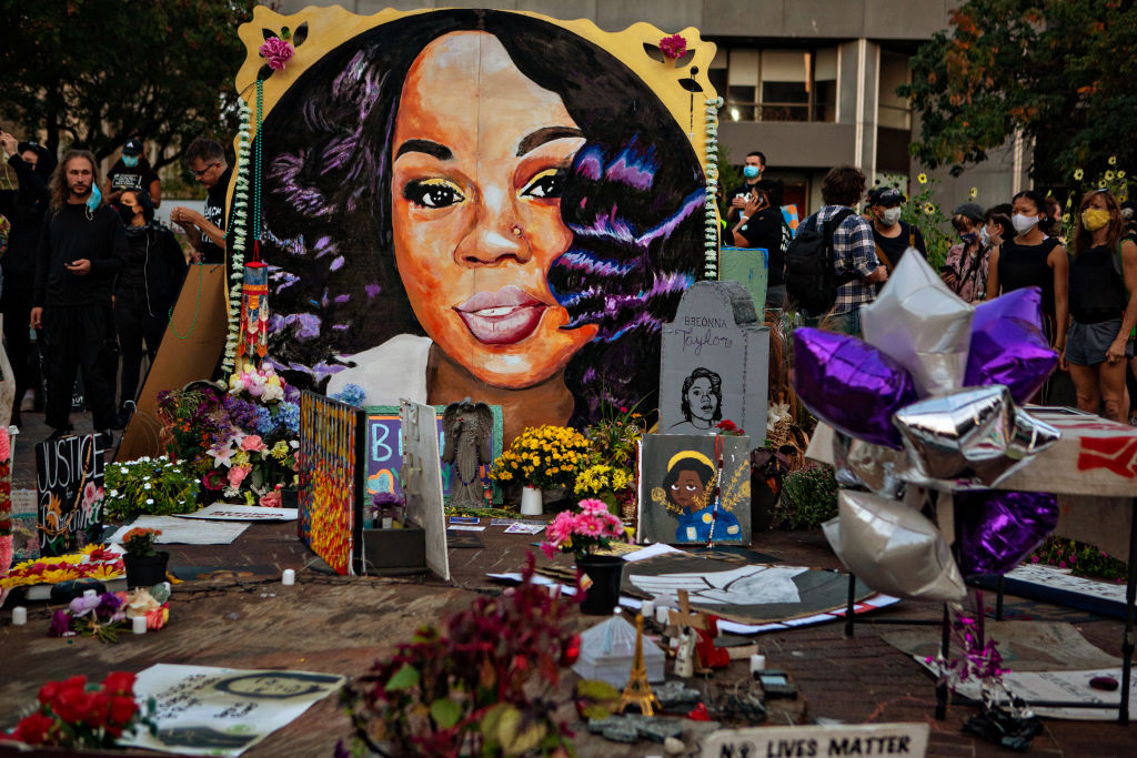 People protest a Kentucky grand jurys indictment of one of three police officers in the killing of Breonna Taylor, but not for her death