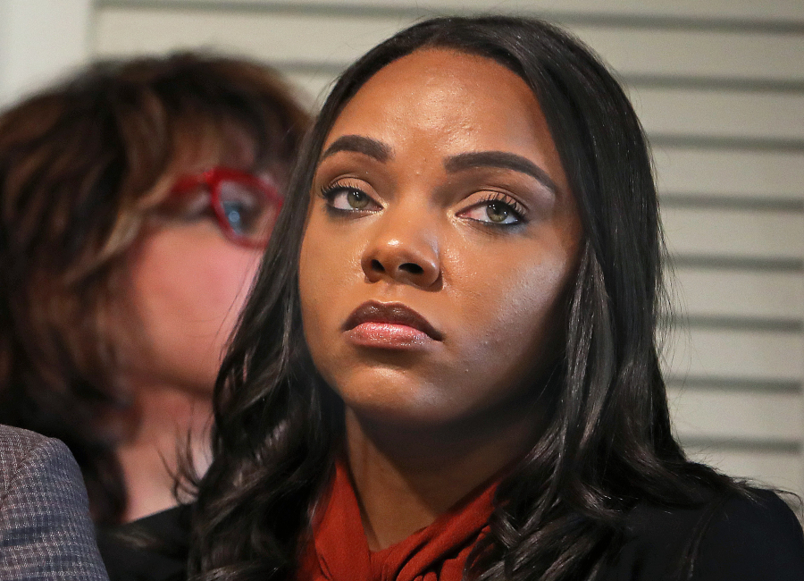 Aaron Hernandez wife