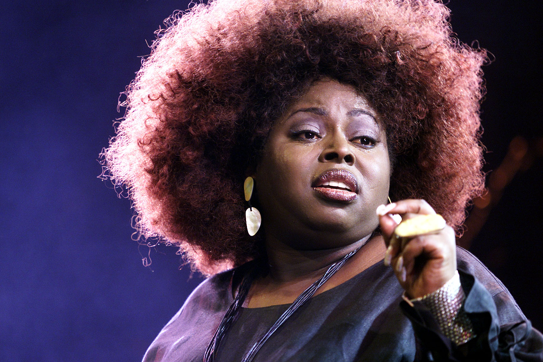 Angie Stone Says She Will Always Love D’angelo “that Was A Genuine Love” Page 2 Madamenoire