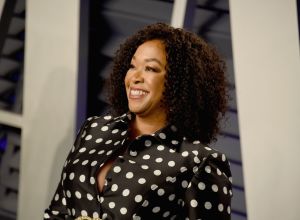 Shonda Rhimes Smiles on the red carpet at the 2019 Vanity Fair Oscar Party