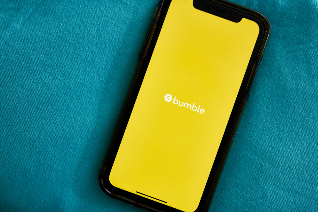 bumble dating app body shaming date fatphobia ban online catfish