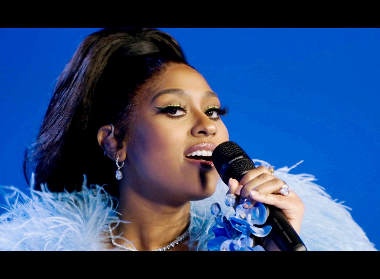 jazmine sullivan | MadameNoire