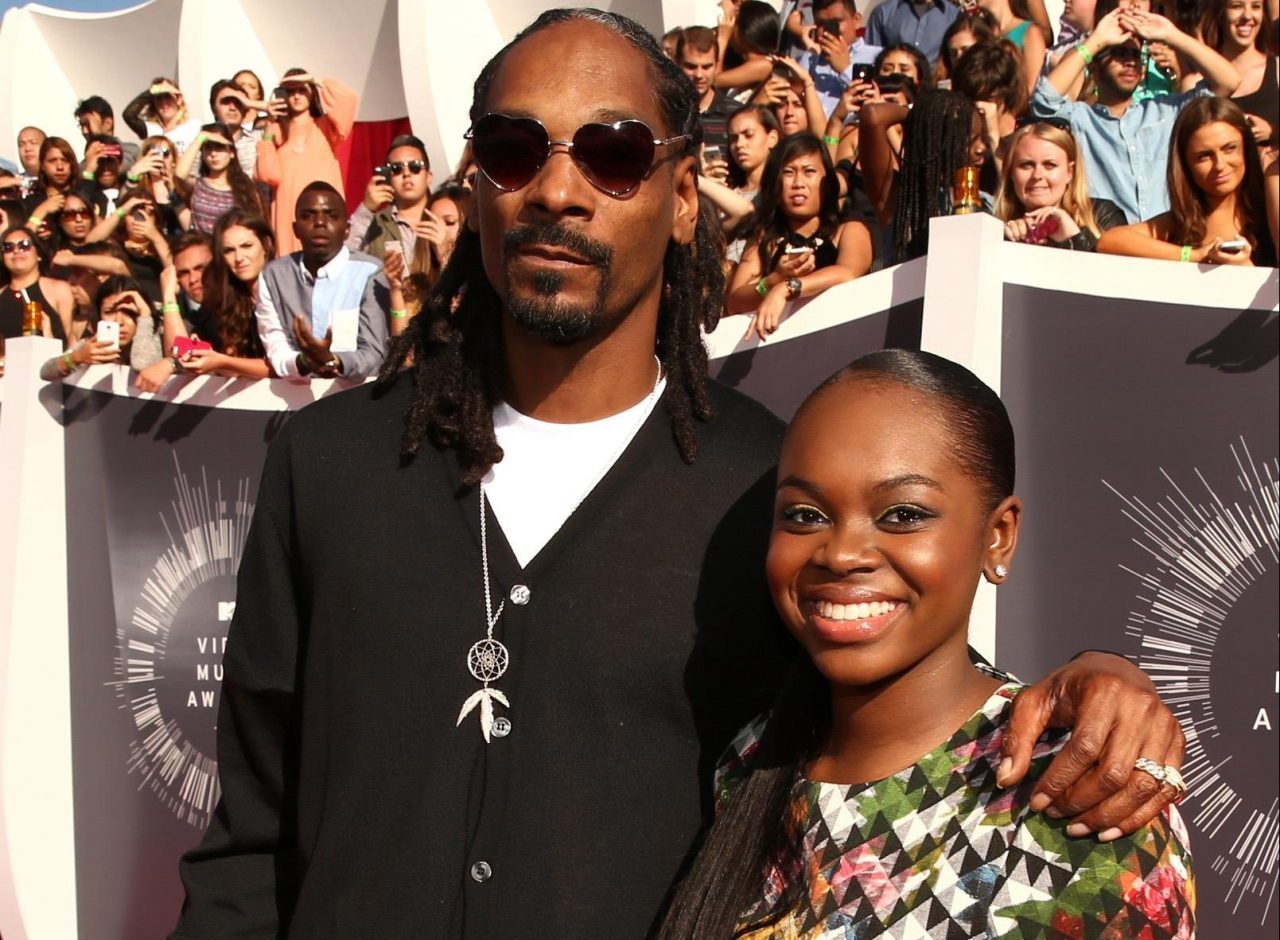 Cori Broadus and Snoop Dogg at the 2014 MTV Video Music Awards - Red Carpet