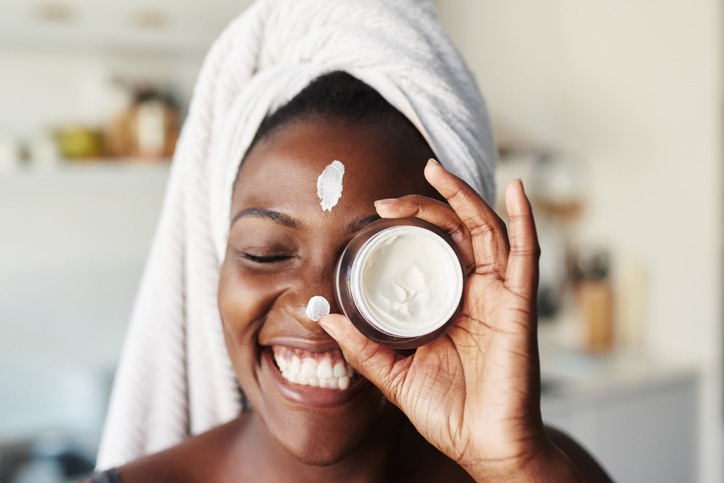 nighttime facial routine Nayamka Nai Roberts-Smith LA Beautyologist Chlöe Halle neutrogena