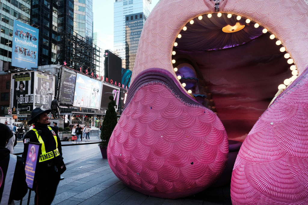 18-foot Sculpture Made Of Acrylic Finger Nails Displayed In Times Square