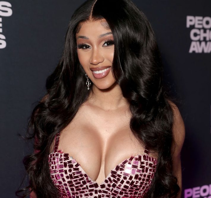 Cardi B at the 2021 E! People's Choice Awards - Backstage