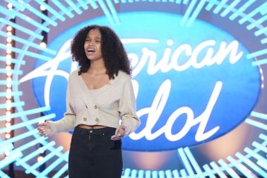 race Franklin sings on "American Idol" 