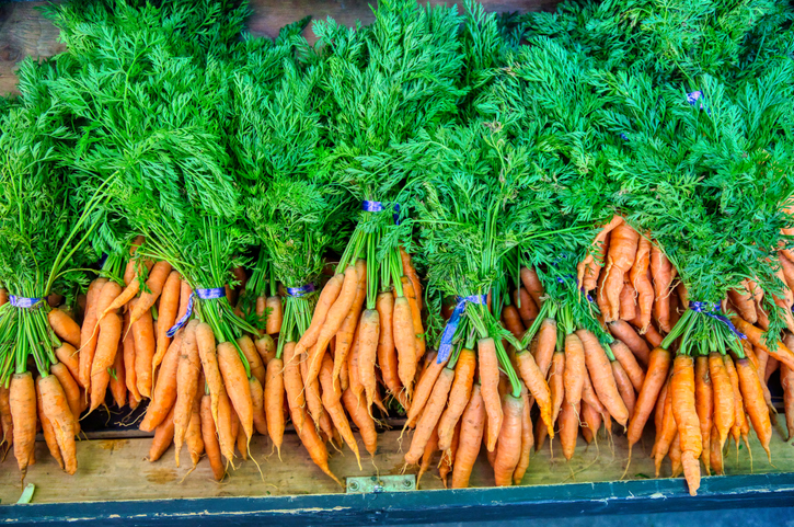Farmer's market carrots