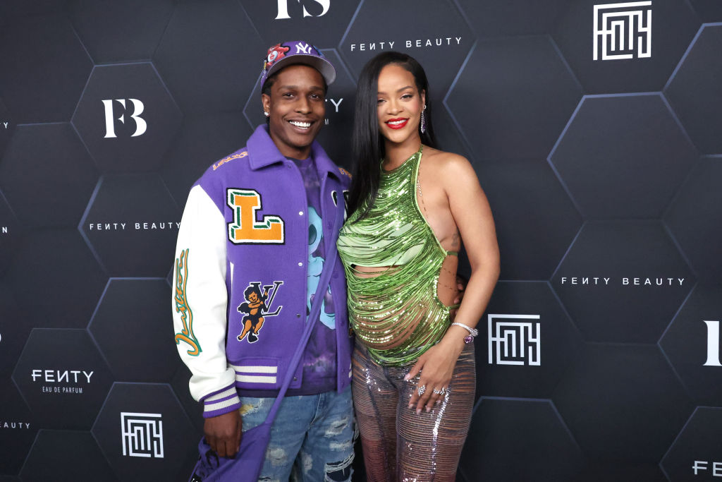 Rihanna Celebrates Her Beauty Brands Fenty Beauty And Fenty Skin