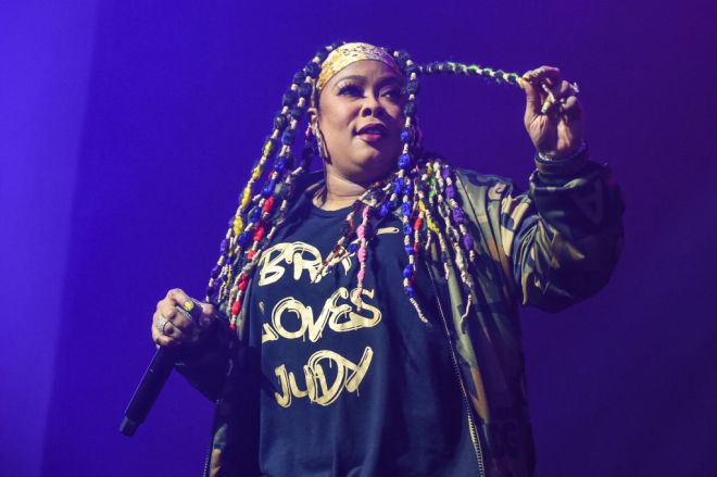 Da Brat maternity look in jersey with a hole sparks debate online