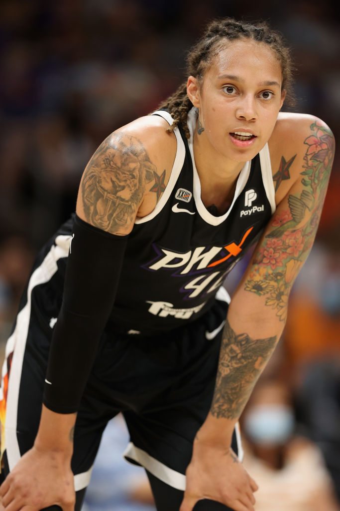 Phoenix Mercury still evaluating travel plans after Griner was harassed at  airport | BRProud.com