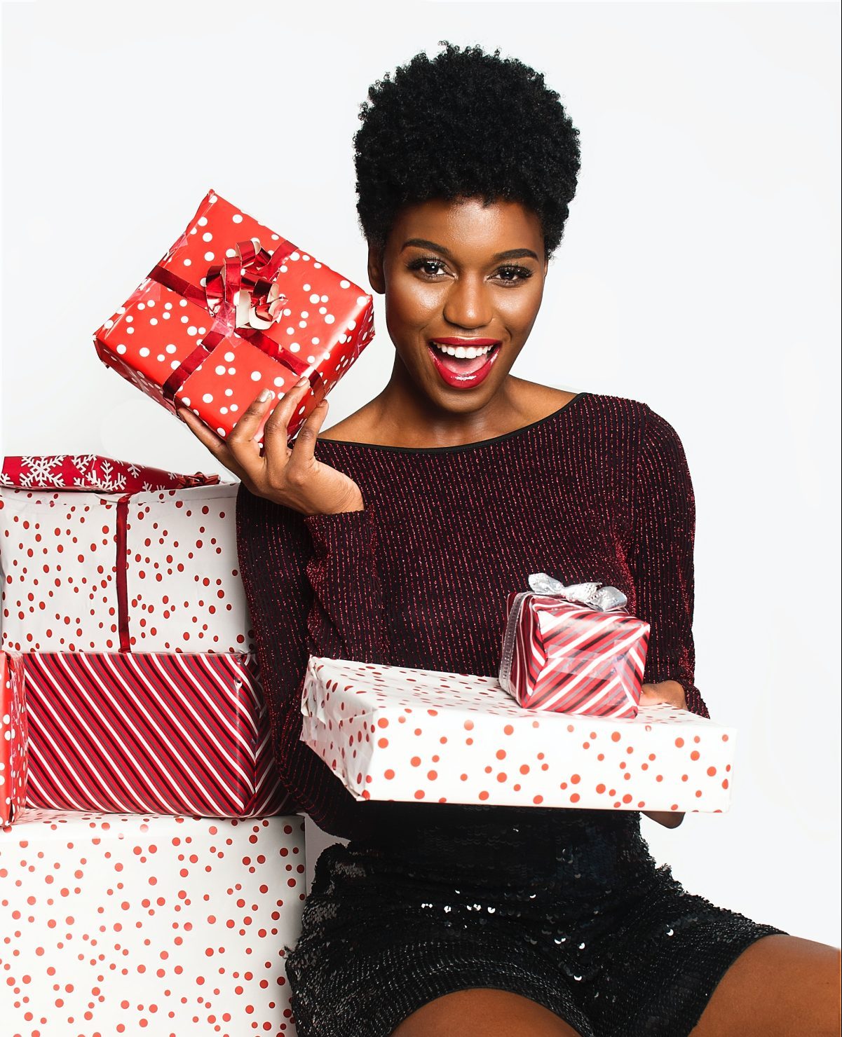 Black woman, gifts, sephora holiday savings event