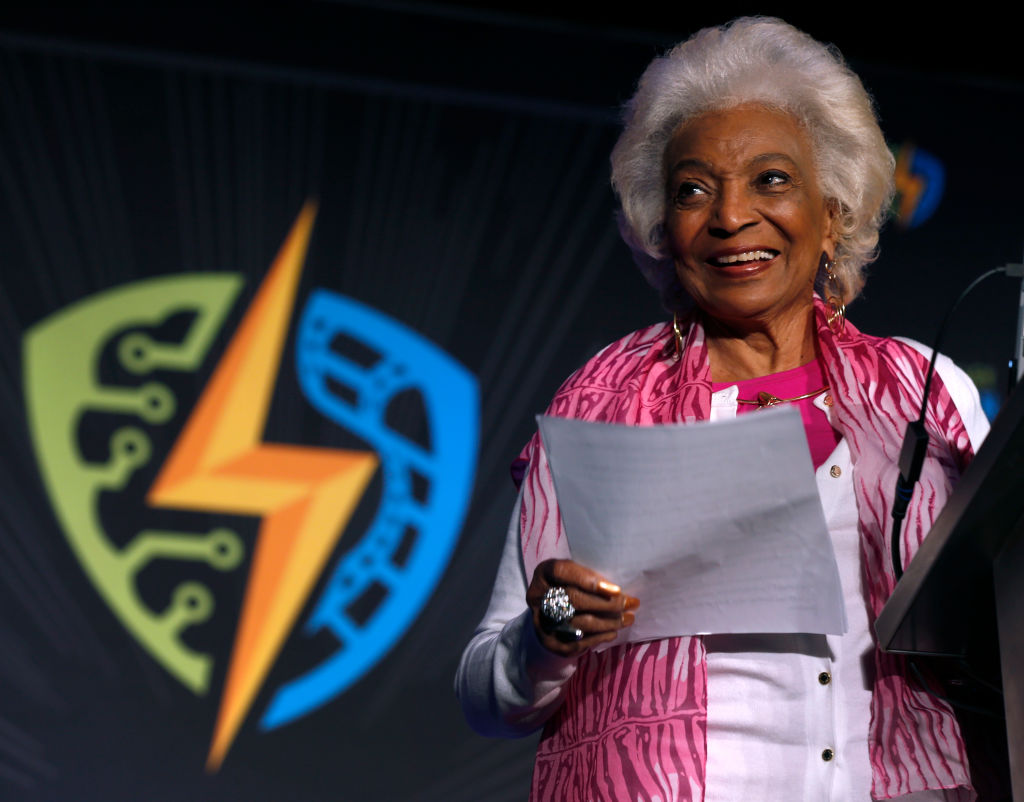 Actress Nichelle Nichols, who portrayed Lt. Uhura in the original Star Trek series, introduces NASA astronaut Dr. Mae Jemison at the Silicon Valley Comic Con in San Jose, Calif. on Saturday, April 7, 2018