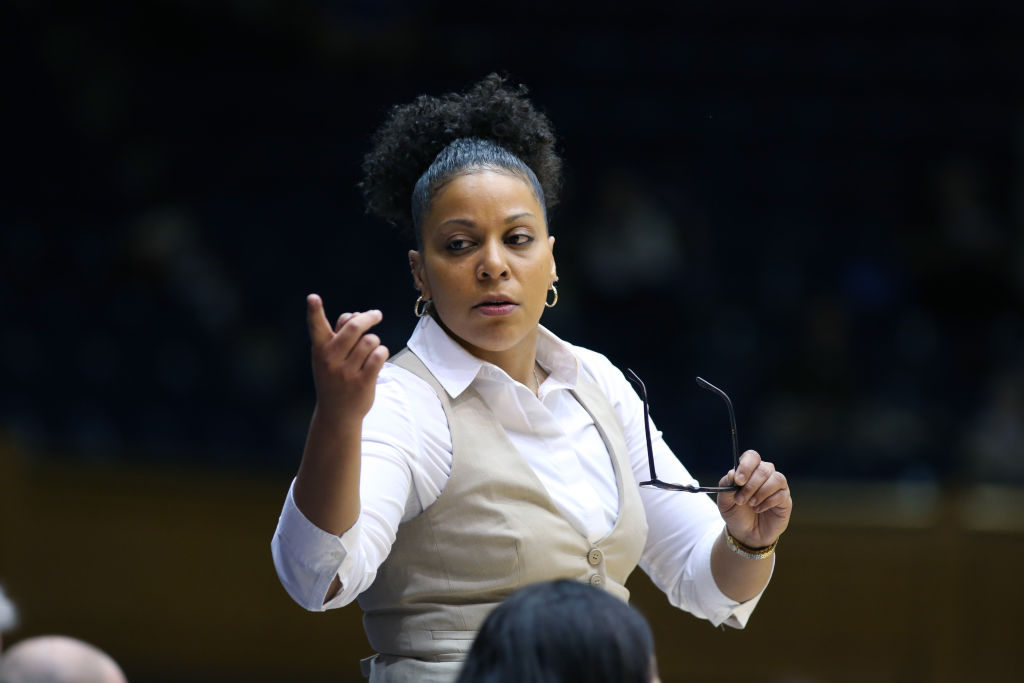 Deunna Hendrix, Redhawks, Miami University, Ohio, coach, player, relationship, David Sayler, basketball, college