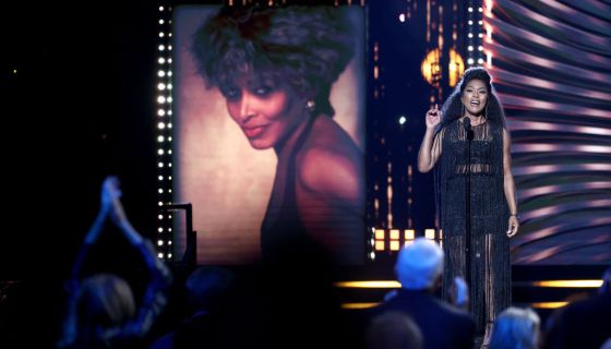 Patti LaBelle forgot lyrics during a Tina Turner tribute. Fans didn't know  how to feel