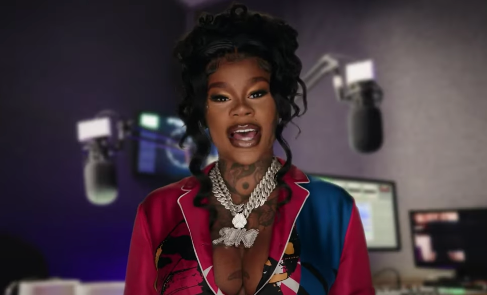 bamboo, raft, Jamaica,friend, post, commenters, video, TikTok, wig, Sukihana