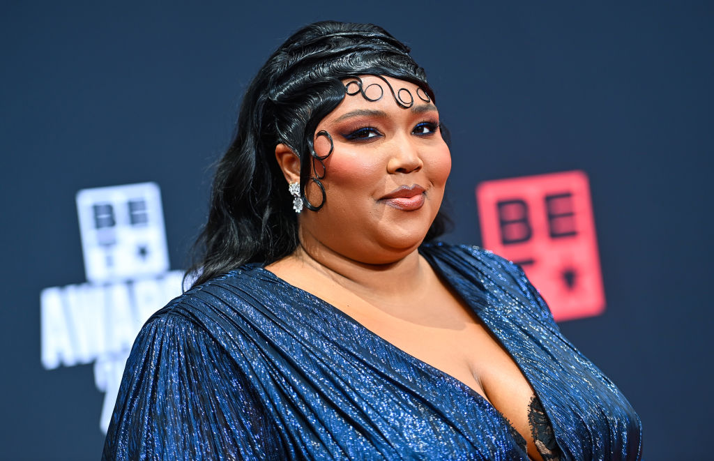Lizzo studio dancers lawsuit discrimination settlement footage Arianna Noelle Crystal