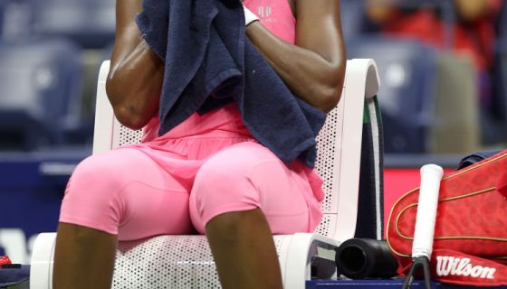 Venus Williams U.S. Open Greet Minnen defeat score tournament knee age