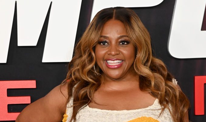 Sherri Shepherd breast reduction show boobs COVID pause Season 2 strikes