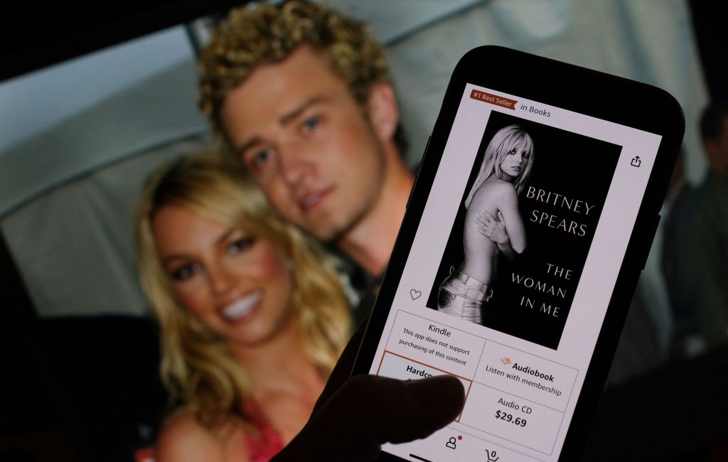 Fo' Shizzle, Black, boy bands, N'Sync, blaccent, memoir, The Woman In Me, Justin Timberlake, Britney Spears, Ginuwine