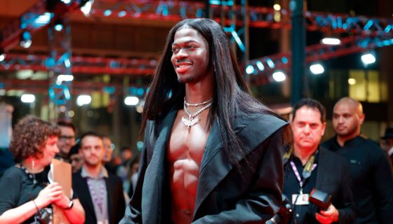 Lil Nas X Gives The Gworls Inches With Lengthy, Middle Part Buss Down