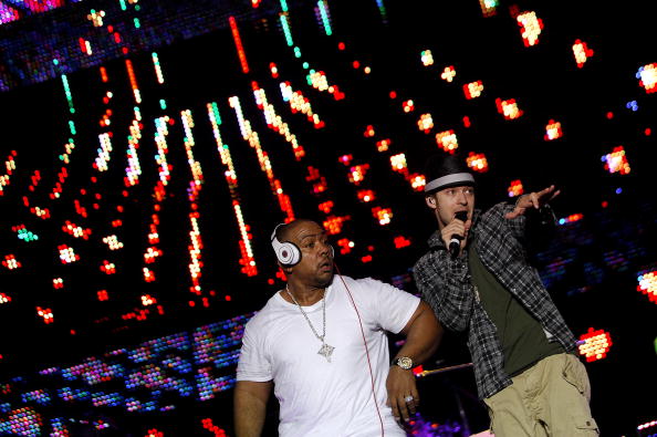 US R&B performer Justin Timberlake (R) p