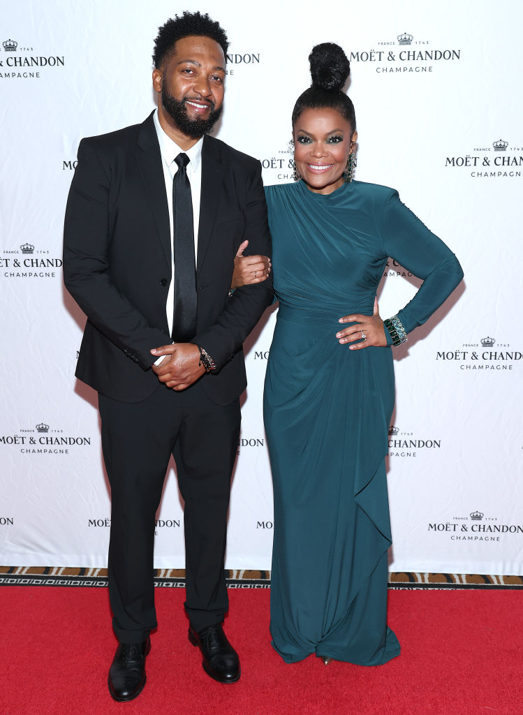 Yvette Nicole Brown Anthony Davis engagement fiancé Good Times The View