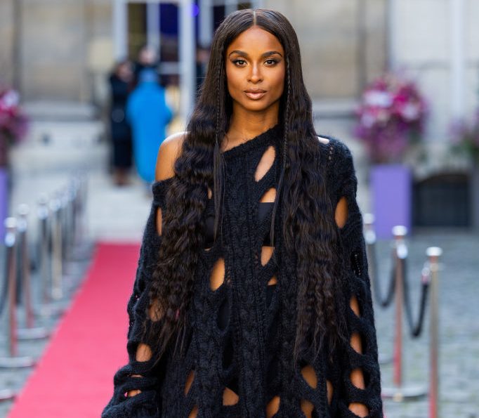 Ciara Learns She’s Cousin’s With Former MLB Pro Derek Jeter