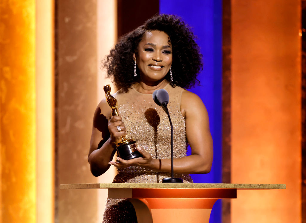 Angela Bassett Receives Honorary Oscar At Governors Awards
