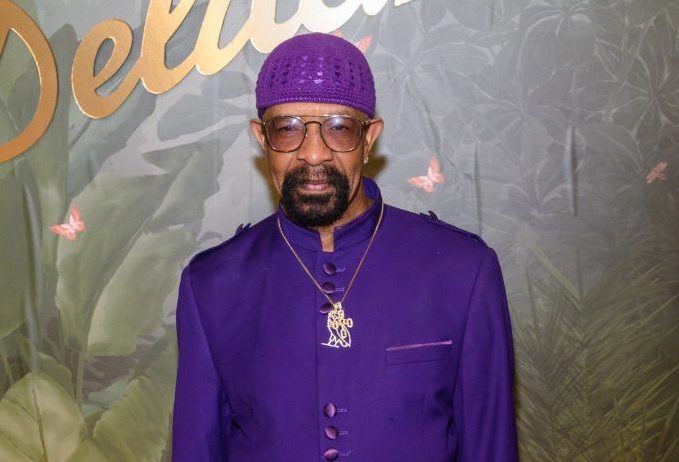 Drake Celebrates His Father’s Return To Canada After 15 Years