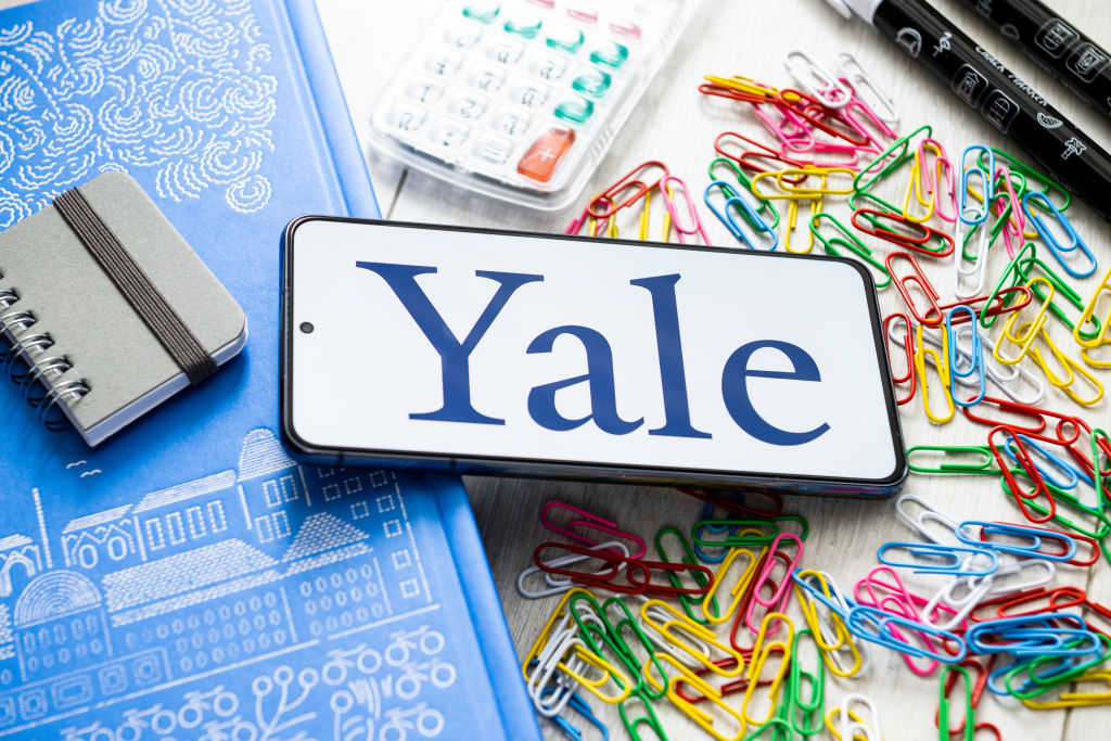 Black, school, Yale University, sisters, Victoria Guerrier, Gloria Guerrier, Haitian-American, twins