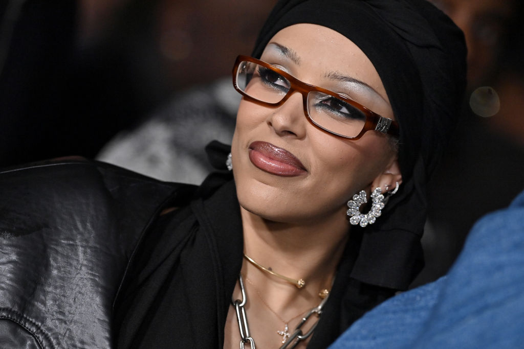 brother, abuse, Raman Dalithando Dlamini, Deborah Elizabeth Sawyer, Doja Cat, mom, restraining order