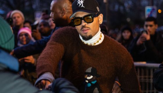 Chris Brown Quickly Dismisses Truce Rumors After Being Spotted Sitting Next To Nemesis Quavo At Paris Fashion Show #Quavo
