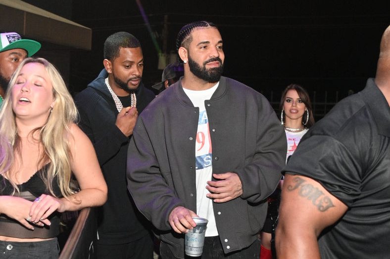 Drake, video, penis, man-meat, social media, fans,